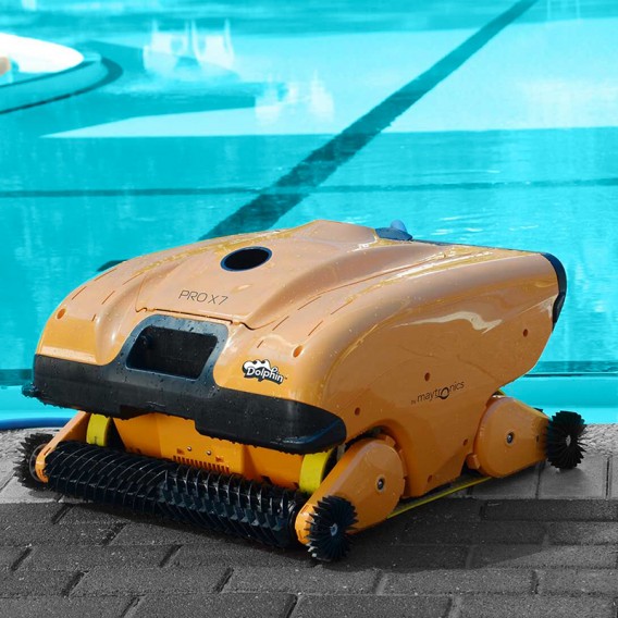 Dolphin Pro X7 robot limpiafondos piscina pública